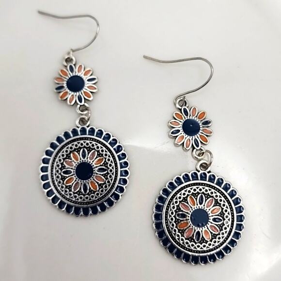 Boho Mandala Daisy Earrings - Picture 3 of 6